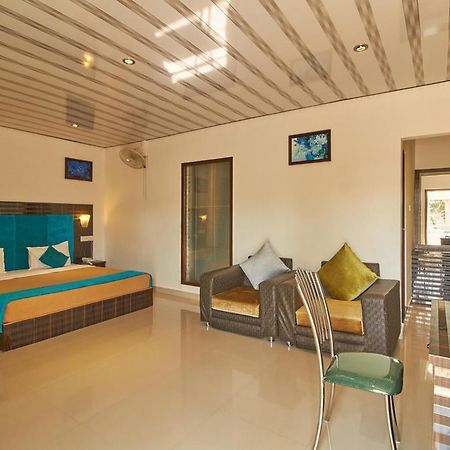 Green Leaf Home Stay Теккади Экстерьер фото