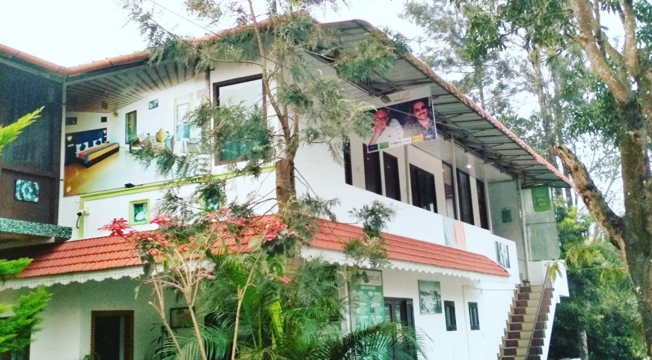 Green Leaf Home Stay Теккади Экстерьер фото